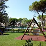 Cozy With Garden And Pool Access Bibione